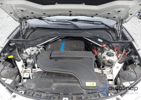 2016 BMW X5 Edrive xDrive40E z USA, uszkodzony, nr VIN 5UXKT0C55G0S77047